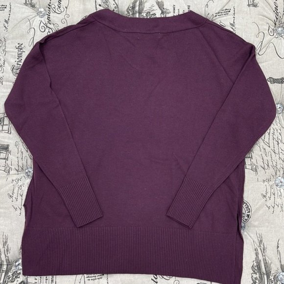 Chelsea28 V-Neck Sweater - Picture 6 of 7